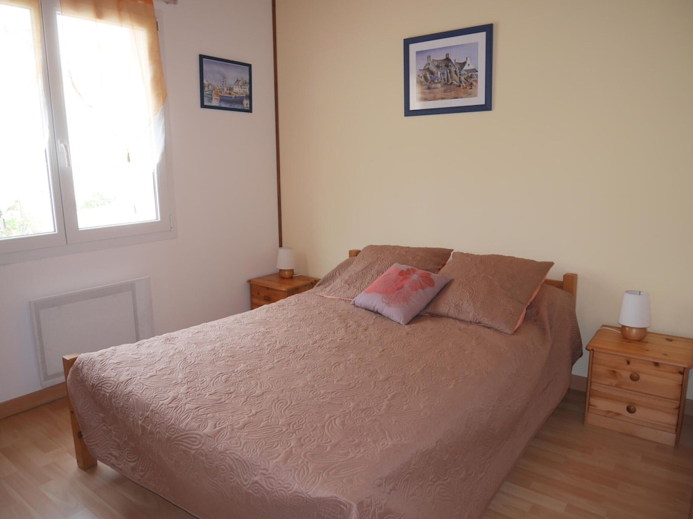 Holiday Home in Plouarzel Near Sandy Beach — Plouarzel — photo 3