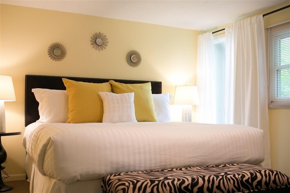The Mount Vernon Inn - photo 8