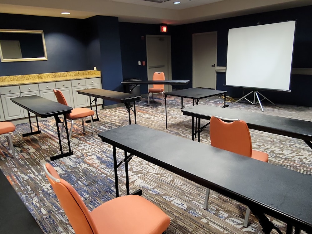 Hampton Inn Pensacola Airport - photo 76