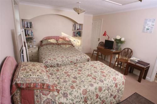 The Meadow House — 4-Star Luxury Hotel in Burwell, United Kingdom
