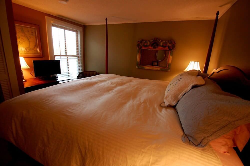 Inn at Oriental - photo 3