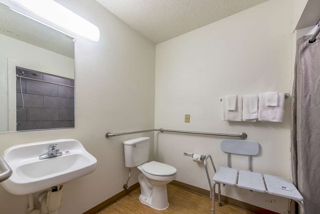 Motel 6 Indianapolis Carmel - photo 20