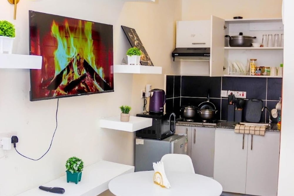 Elclassico Studio Jkia Airport View — 4-Star Luxury Hotel in Nairobi, Kenya