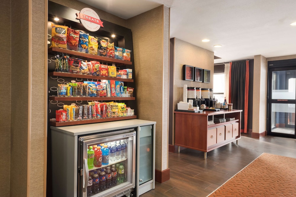 Hampton Inn Minneapolis St. Paul Woodbury - photo 20