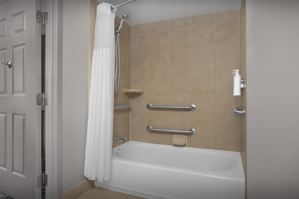 Hilton Garden Inn Denver Highlands Ranch - photo 23