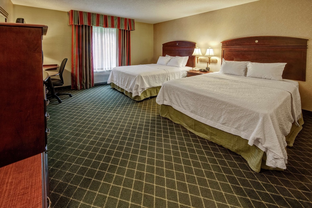 Hampton Inn Cambridge - photo 8