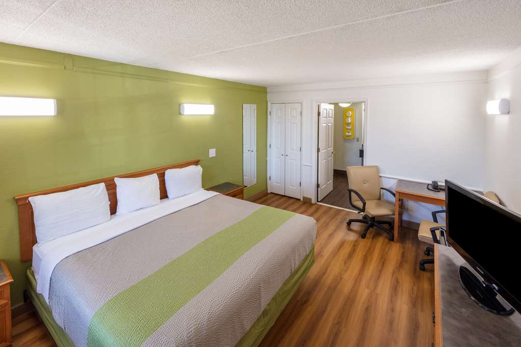 Motel 6 Knoxville TN - photo 9