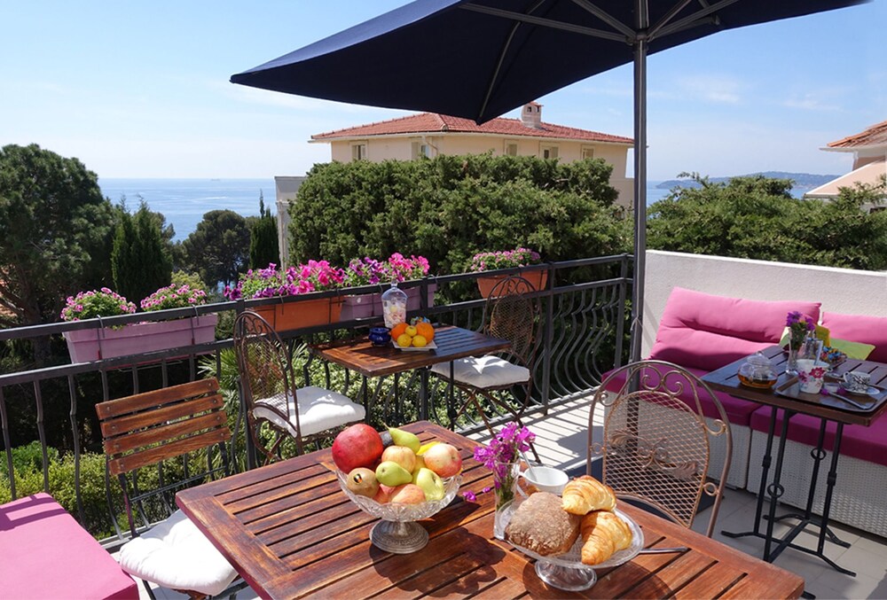 Hotel Normandy - carbon neutral hotel in Cap-D'ail