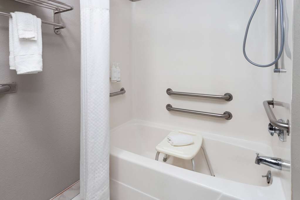 Super 8 by Wyndham Olney - photo 6