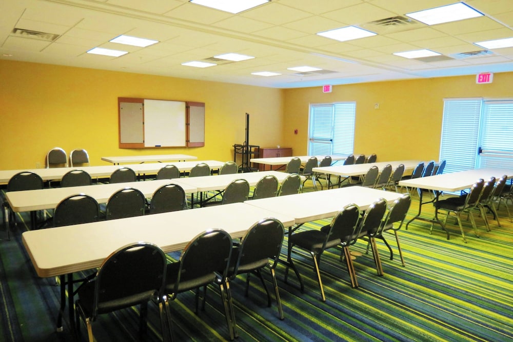Fairfield Inn & Suites by Marriott Mt. Vernon Rend Lake - photo 34