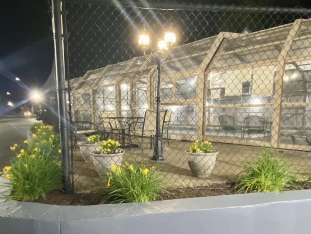 Days Inn by Wyndham Pittsburgh - photo 16