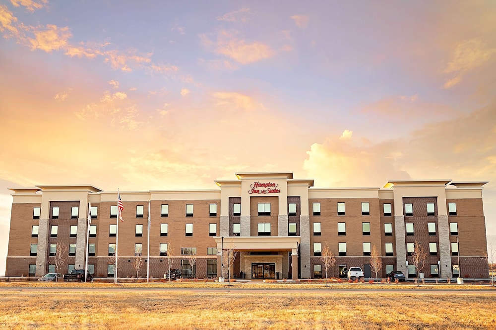 Hampton Inn & Suites Dundee - photo 63