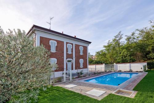 La Villa — 4-Star Luxury Hotel in Novara, Italy