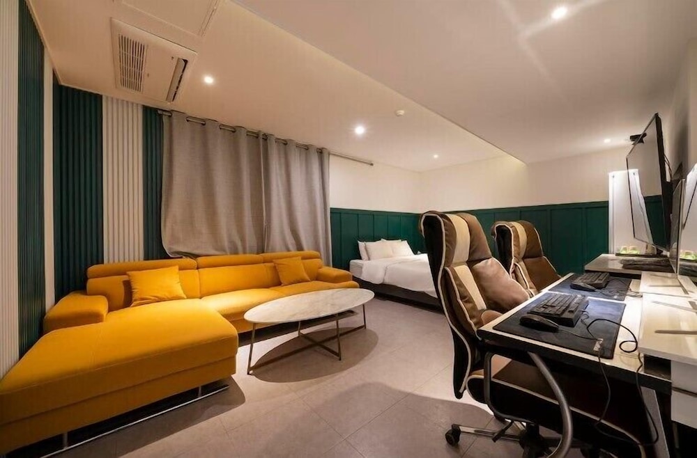 Hotel Joy - carbon neutral hotel in Suwon