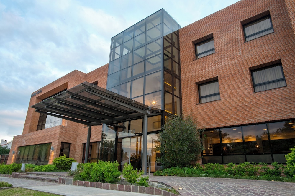 Neper Select Hotel in Cordoba, Argentina