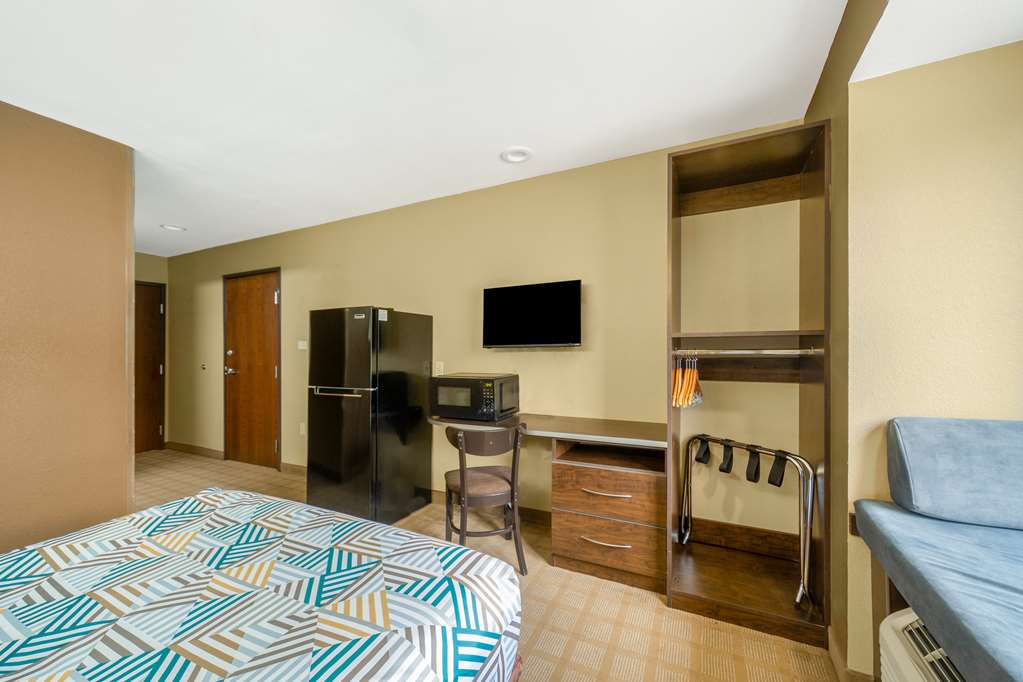 Microtel Inn and Suites by Wyndham Breaux Bridge - photo 19