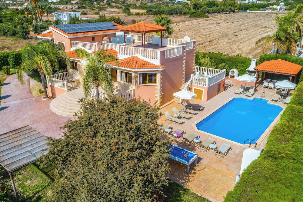 Villa Polyxeni