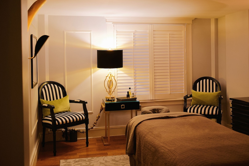 The Oxford Hotel - photo 59
