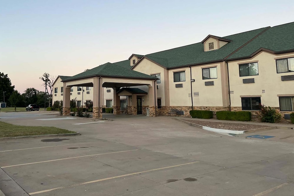 Best Western Bricktown Lodge