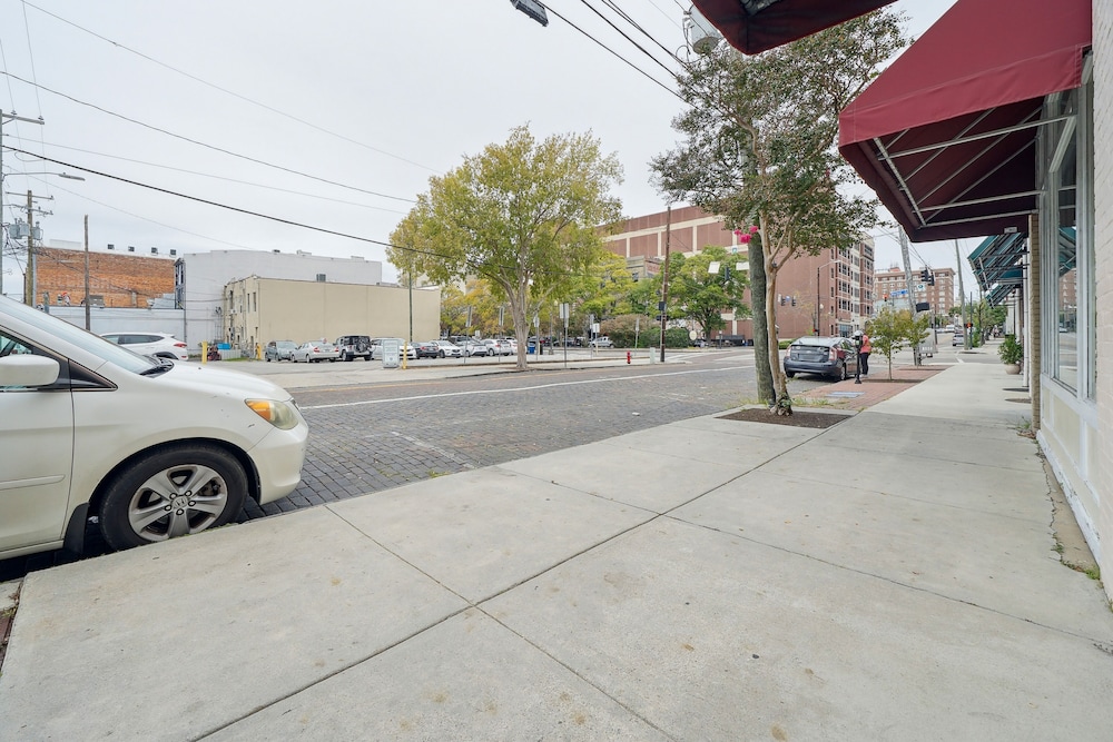 Downtown Wilmington Studio in Historic District - photo 18
