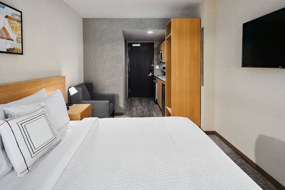 TownePlace Suites by Marriott New York Manhattan - photo 11