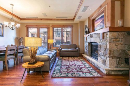 Big Horn Lodge 301 by East West Hospitality — 4-Star Luxury Hotel in Truckee, United States