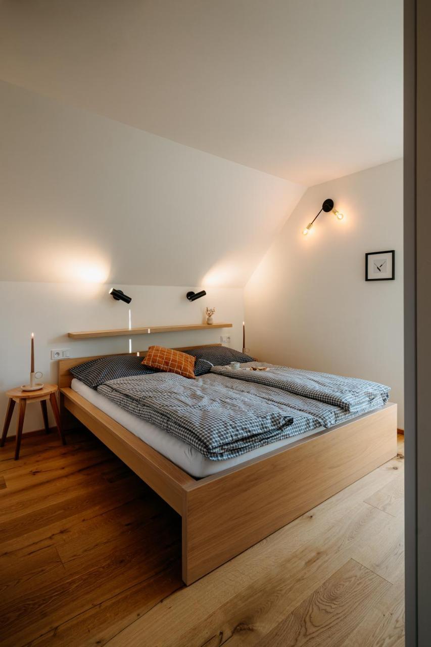 Chalupa Malá Venkovanka se saunou a bazénem in Unknown City, Czech Republic