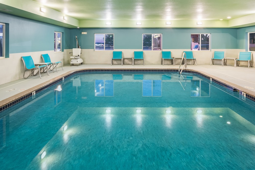 Holiday Inn Express Warrenton by IHG - photo 13