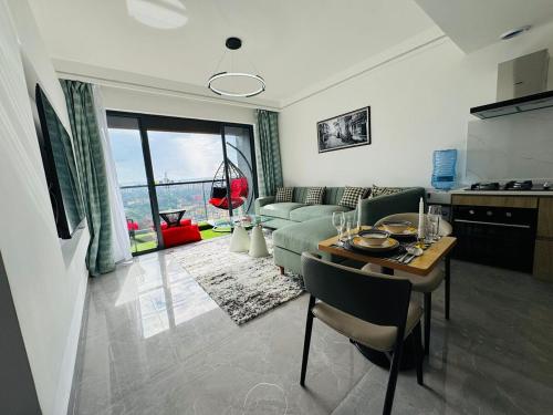 Sky High 1BR Luxury Luxe