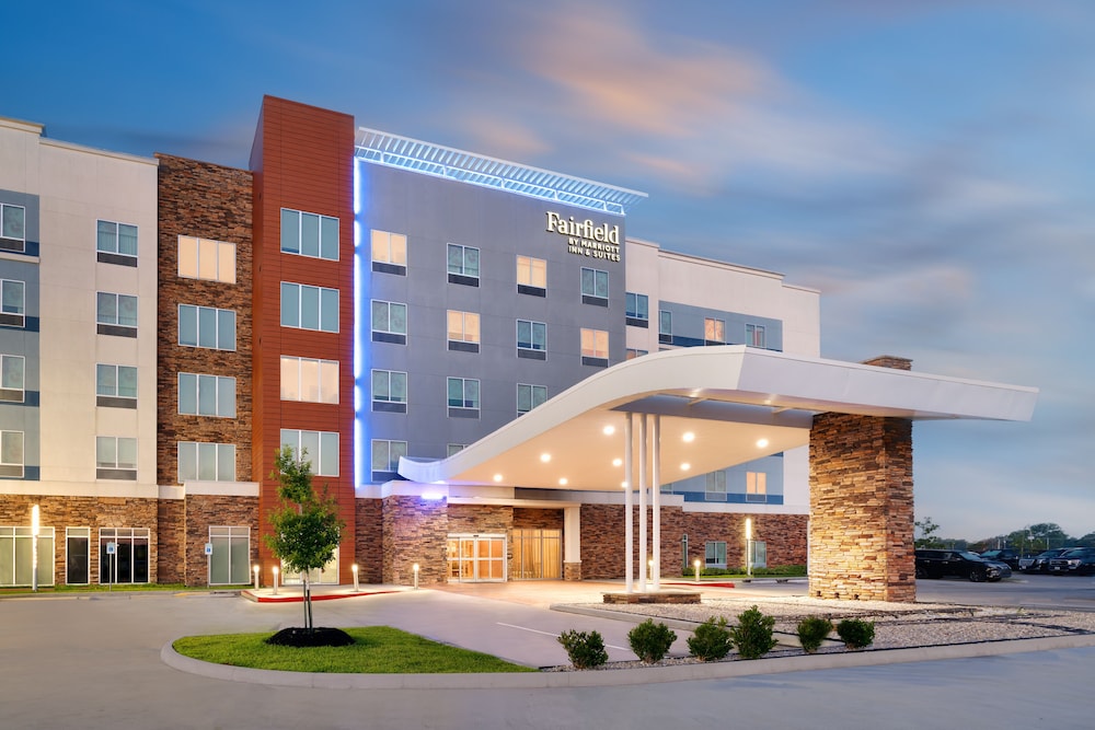 Fairfield by Marriott Inn & Suites Houston League City - photo 41