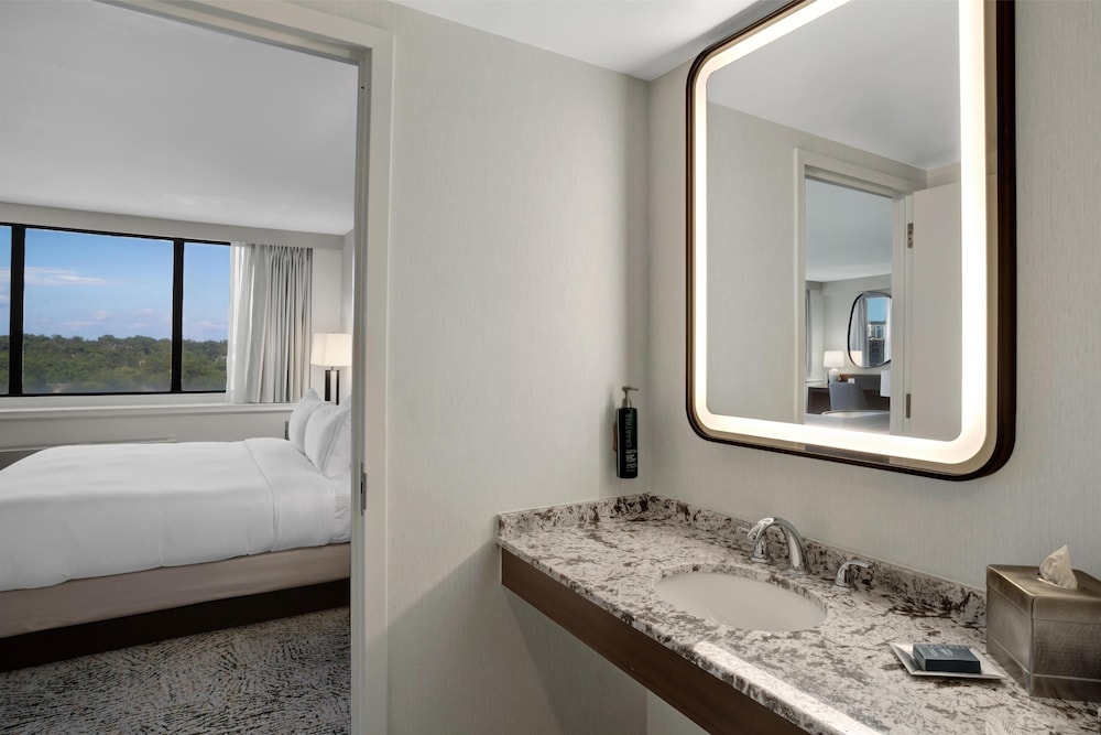 Hilton Arlington National Landing - photo 87