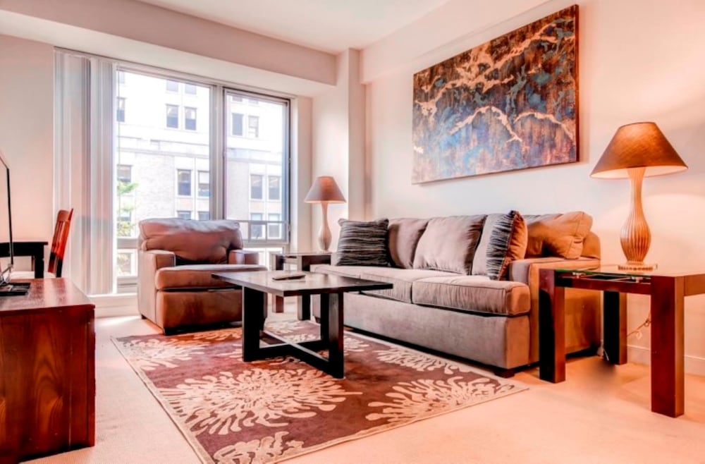 Global Luxury Suites at Cambridge Park - photo 6