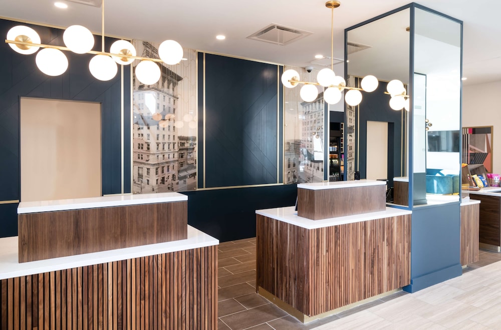 Hilton Garden Inn Flint Downtown - photo 3