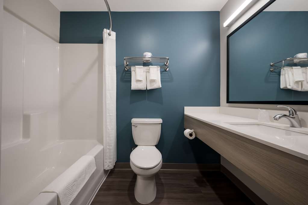 WoodSpring Suites Wixom Novi - photo 9
