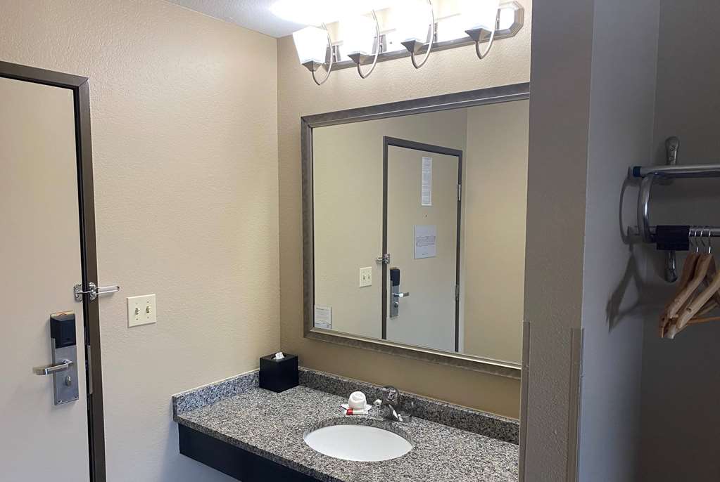 Super 8 by Wyndham Independence KS - photo 25