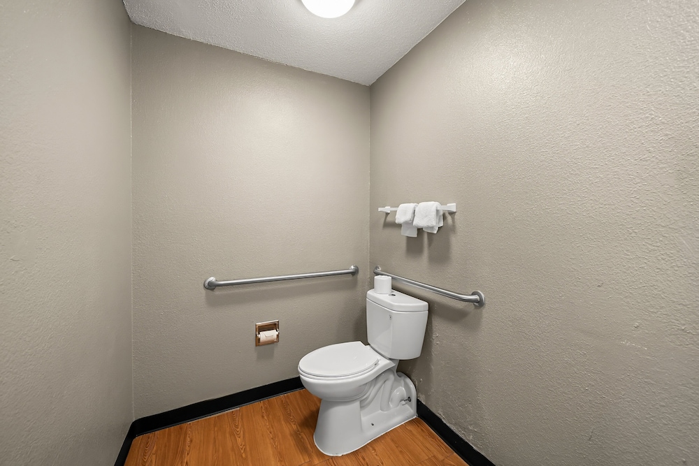 Red Roof Inn Dallas DFW Airport North - photo 19