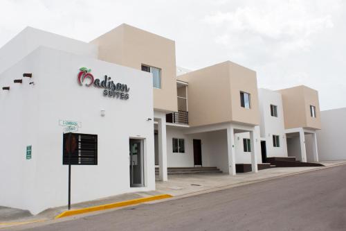 Madison Suites in Cuauhtemoc, Mexico