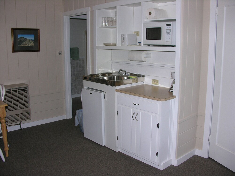 Gilcrest Cottages and Motels - photo 8