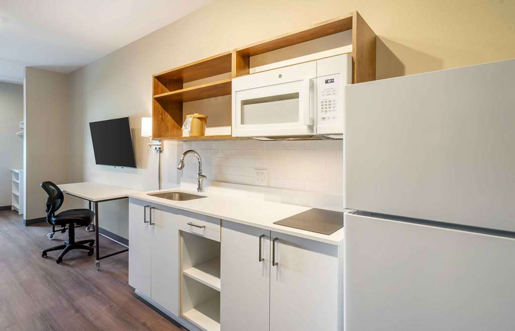 Extended Stay America Premier Suites Fort Myers Airport - photo 16