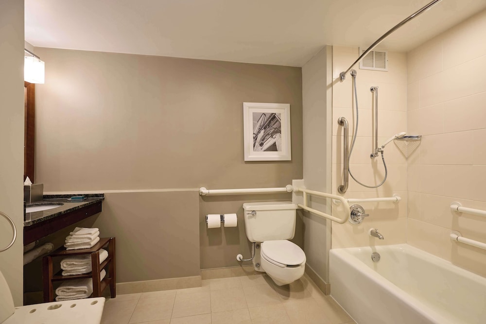 DoubleTree by Hilton Minneapolis Airport MN - photo 17