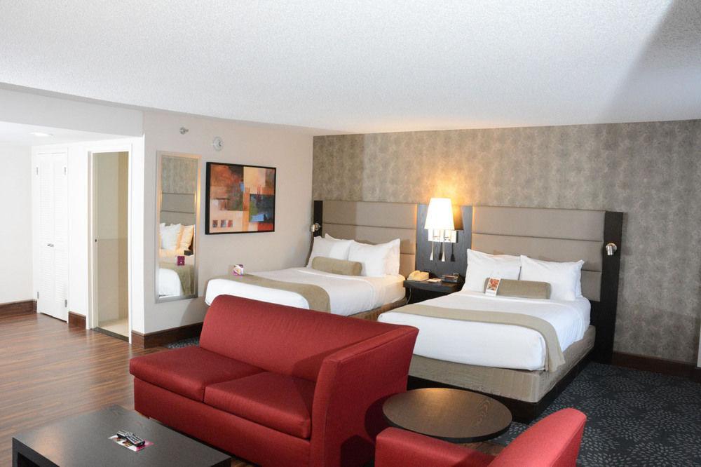 University Plaza Hotel and Conference Center - photo 11