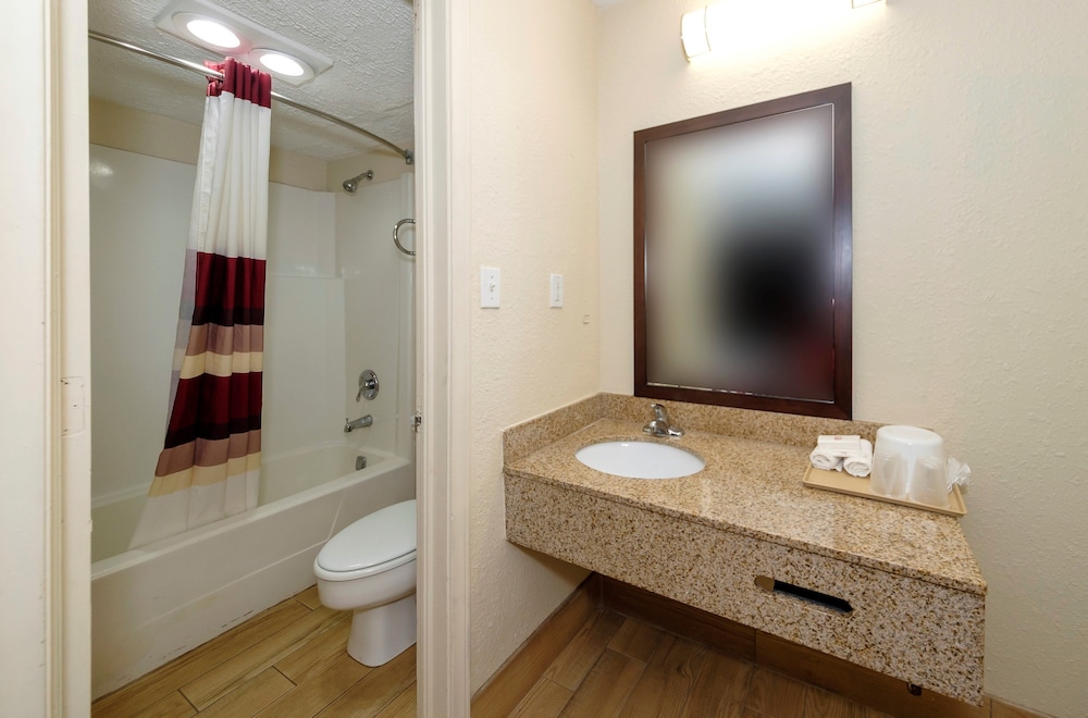 Red Roof Inn New Orleans Westbank - photo 26