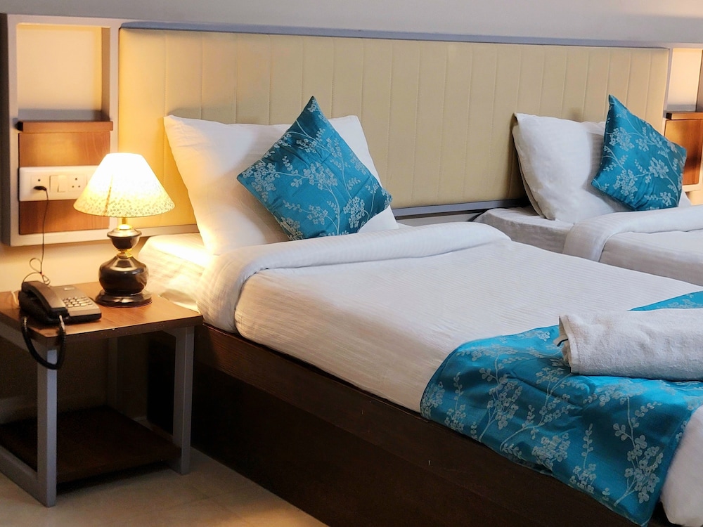 1047 Vamsor heights — Gurgaon — photo 2