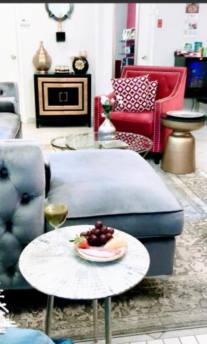 Welcome To Grande Lux Boutique Hotel Style 20 Mins To Nyc Times Square — Englewood