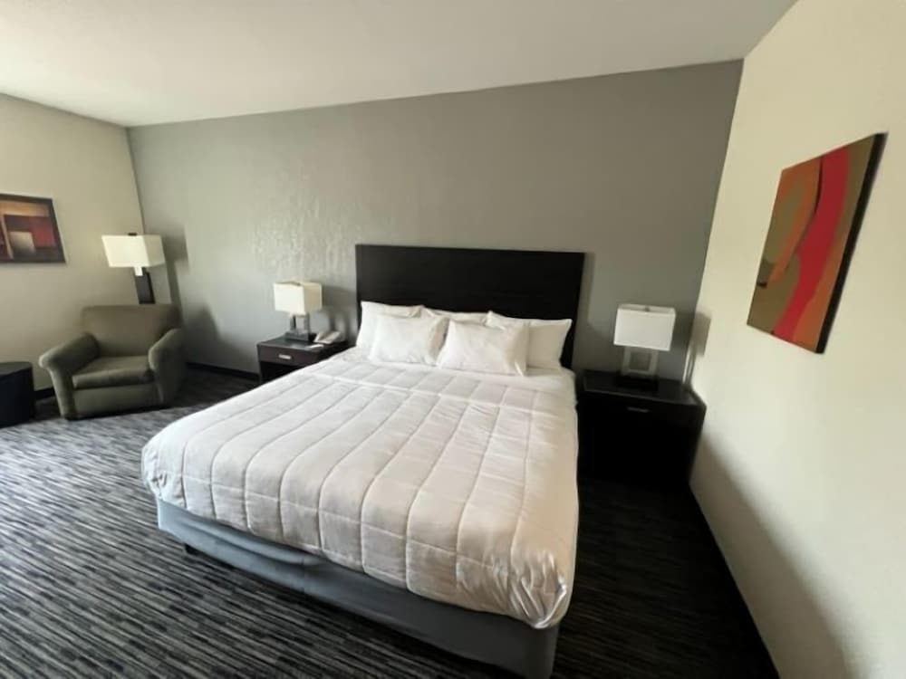 American Inn and Suites Houghton Lake - photo 14