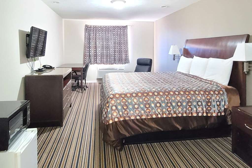 Super 8 by Wyndham Missouri Valley - photo 13