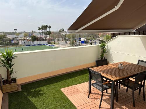 Duplex Con Terraza Privada Y Parking a 15 Minutos de Sevilla — hotel in Dos Hermanas