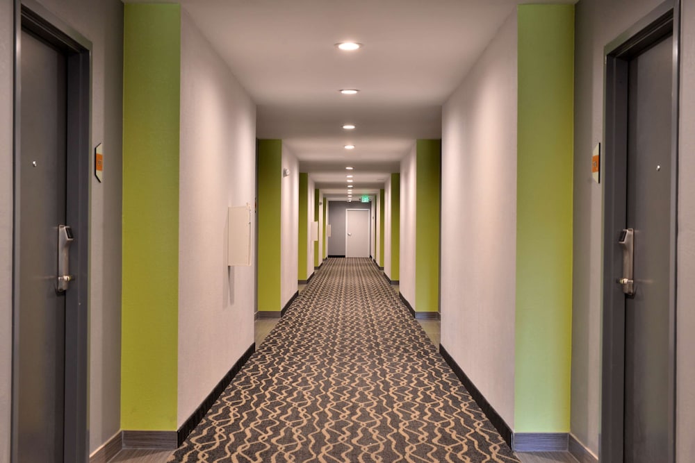 Americas Best Value Inn Memphis Airport - photo 19