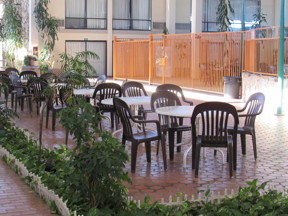 Best Western Plus Columbia River Hotel & Conference Center - photo 18