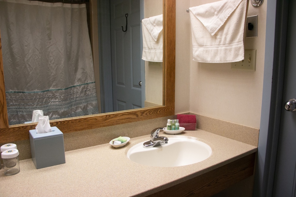 Essenhaus Inn & Conference Center - photo 43